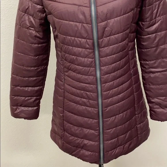 New Balance- long quilted tech jacket - Picture 7 of 9